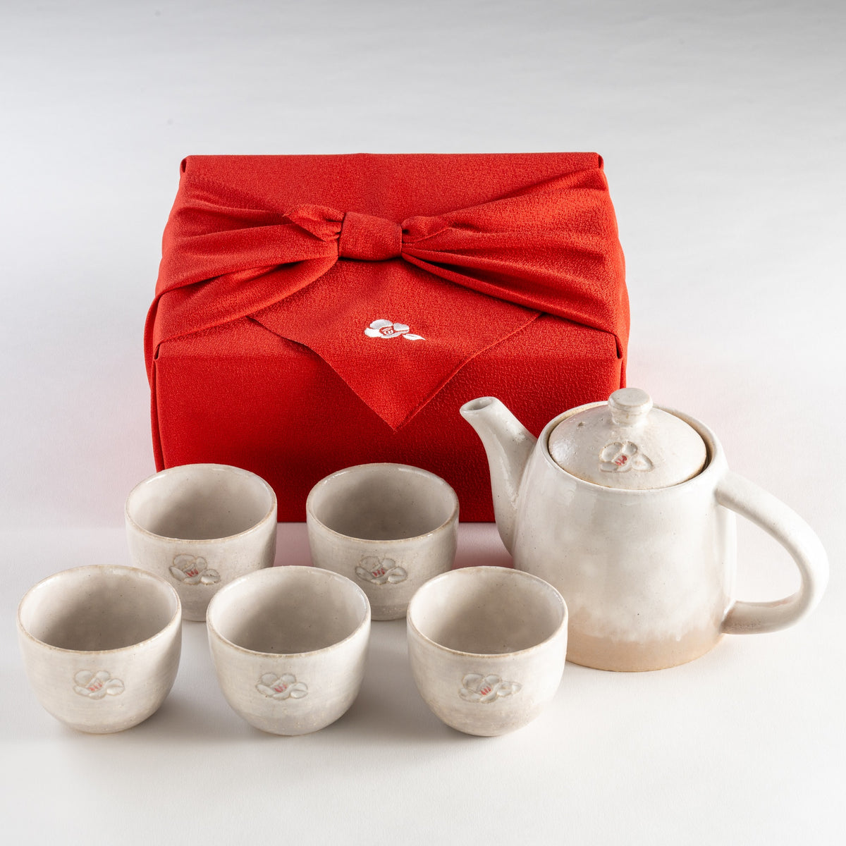 萩つばき 茶器揃 – ホテル椿山荘東京オンラインストア