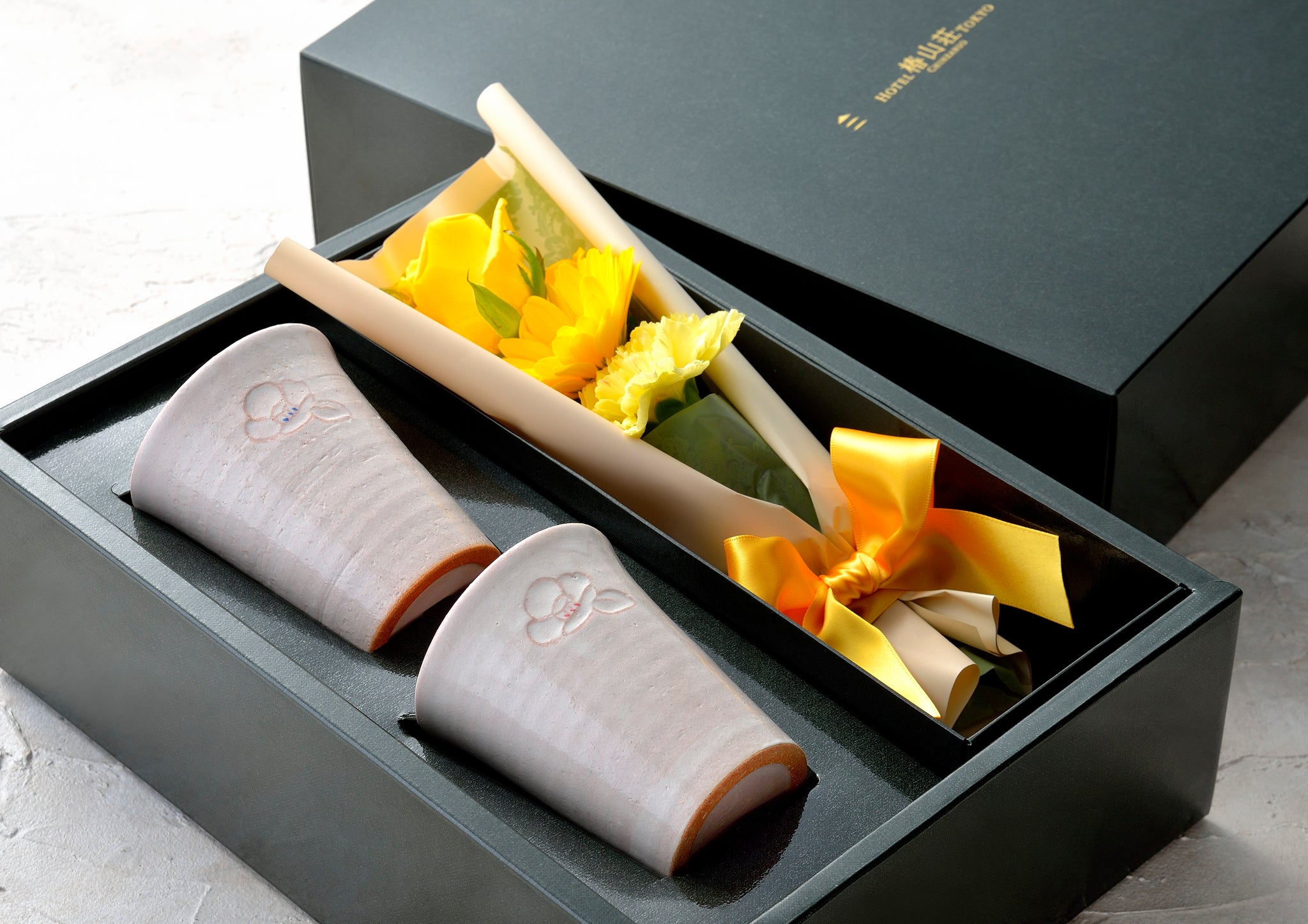 萩焼き。菓子入れ オンラインストア限定品 | マグ ブルー（化粧箱）｜萩焼