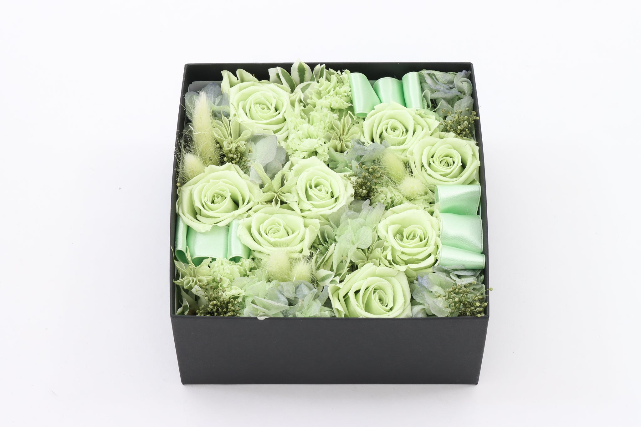 誕生石カラーのプリザーブドフラワーボックス – ホテル椿山荘東京